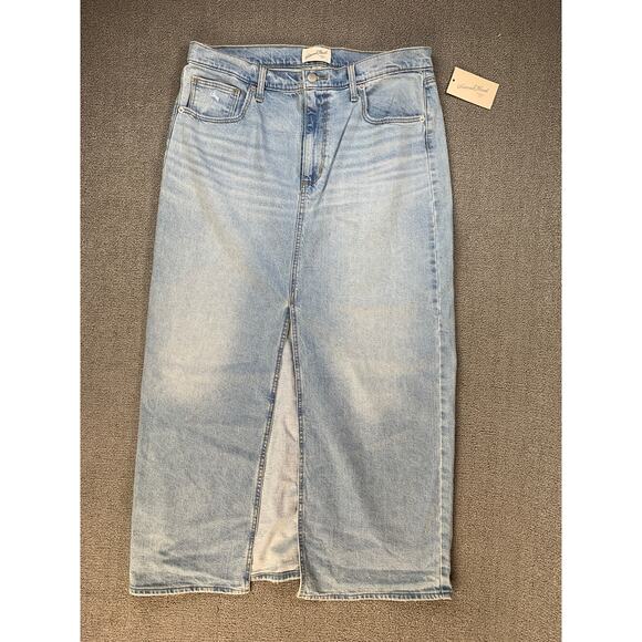 NWT Universal Thread Denim Maxi Skirt Light Wash Size 14 - Picture 1 of 7